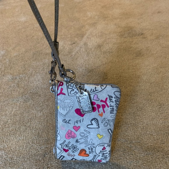 COACH Wristlet - Picture 4 of 9